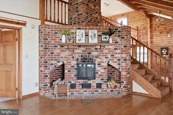 $725,000 | 2048 Co Rte 1/11, Kearneysville, WV 25430