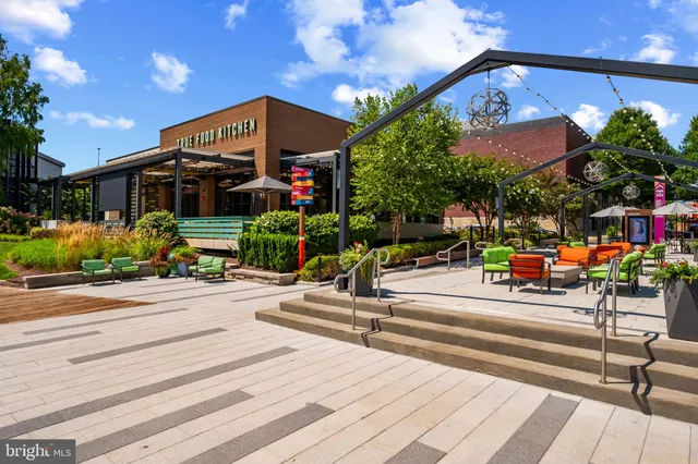 $615,000 | 506 Diamondback Drive, Unit 438, Gaithersburg, MD 20878