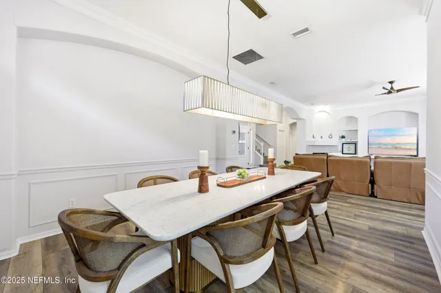a en suite bathroom with a sink and a mirror