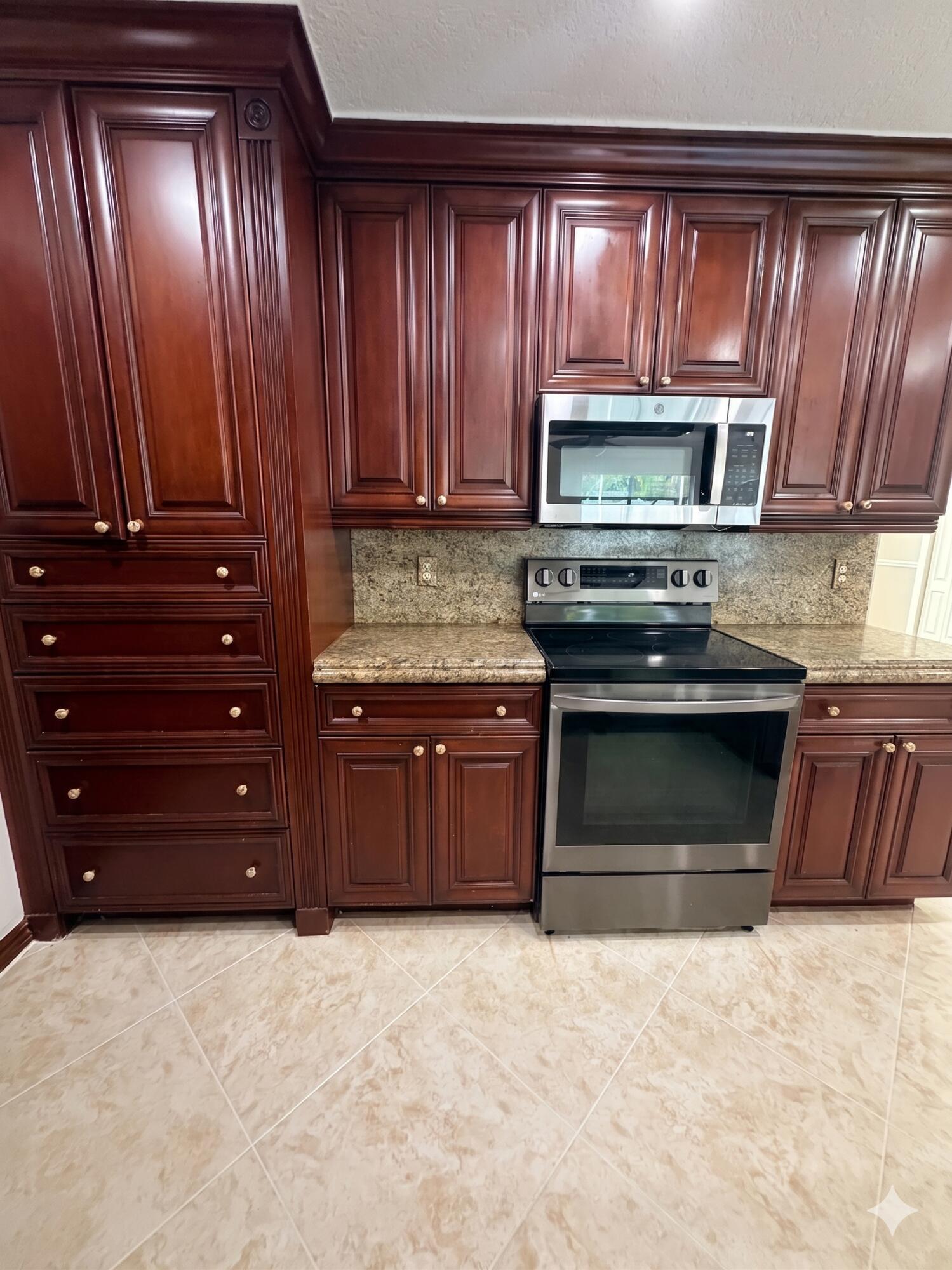 9585 Affirmed Lane Boca Raton, FL 33496 - Photo 4 of 20 IMG_4633