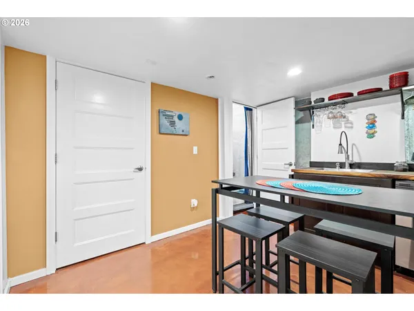 $875,000 | 44409 Southwest Knight Road, Gaston, OR 97119