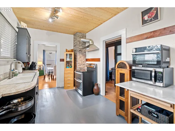 $875,000 | 44409 Southwest Knight Road, Gaston, OR 97119