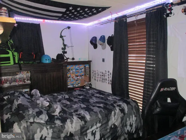 a garden filled with lots of trees