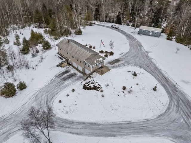 $415,000 | 25 Old Bingham Road, Solon, ME 04979