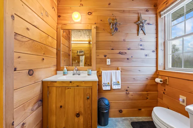 $415,000 | 25 Old Bingham Road, Solon, ME 04979