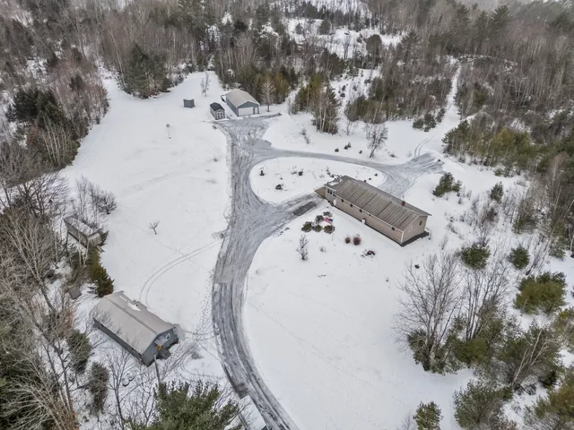 $415,000 | 25 Old Bingham Road, Solon, ME 04979