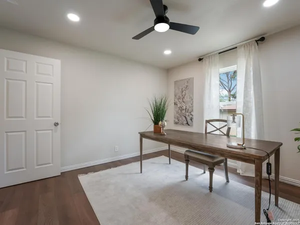 $1,795 | 10246 Highway 106 Loop, Adkins, TX 78101