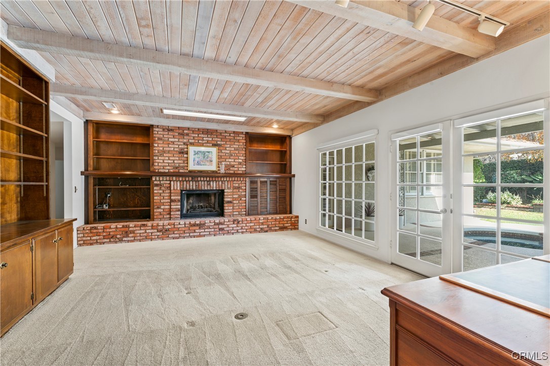 2685 Horace Street Riverside, CA 92506 - Photo 4 of 33 Family Room