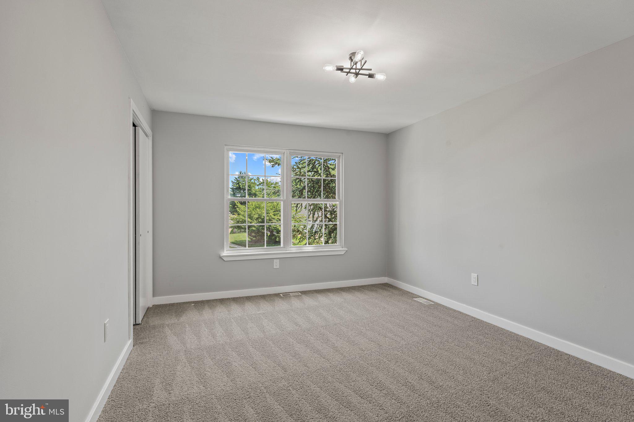 71 Borrelly Boulevard Sewell, NJ 08080 - Photo 21 of 39 an empty room with a window