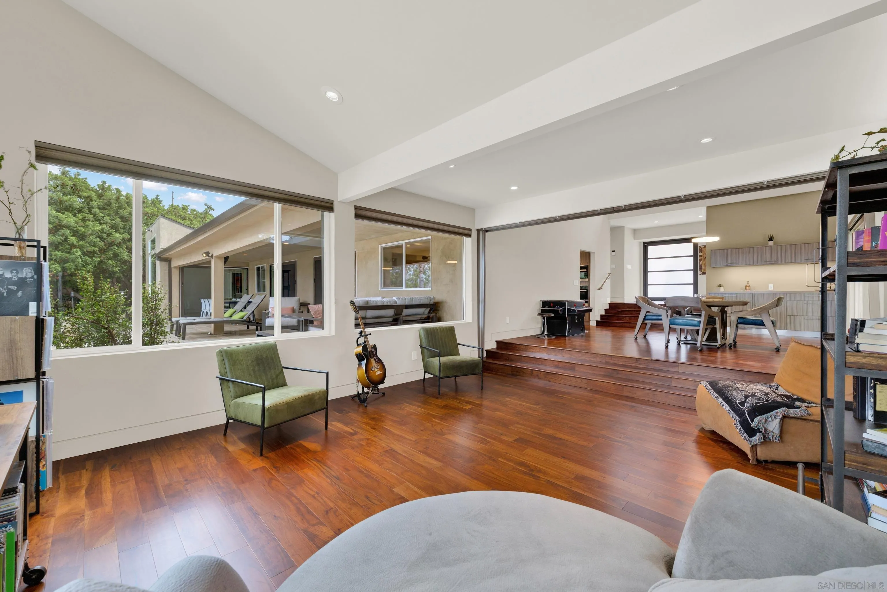 16117 Martincoit Road Poway, CA 92064 - Photo 12 of 73 Gallery Image 12