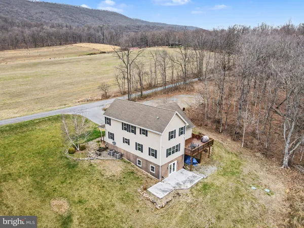 $560,000 | 7250 Ward Drive, Mercersburg, PA 17236