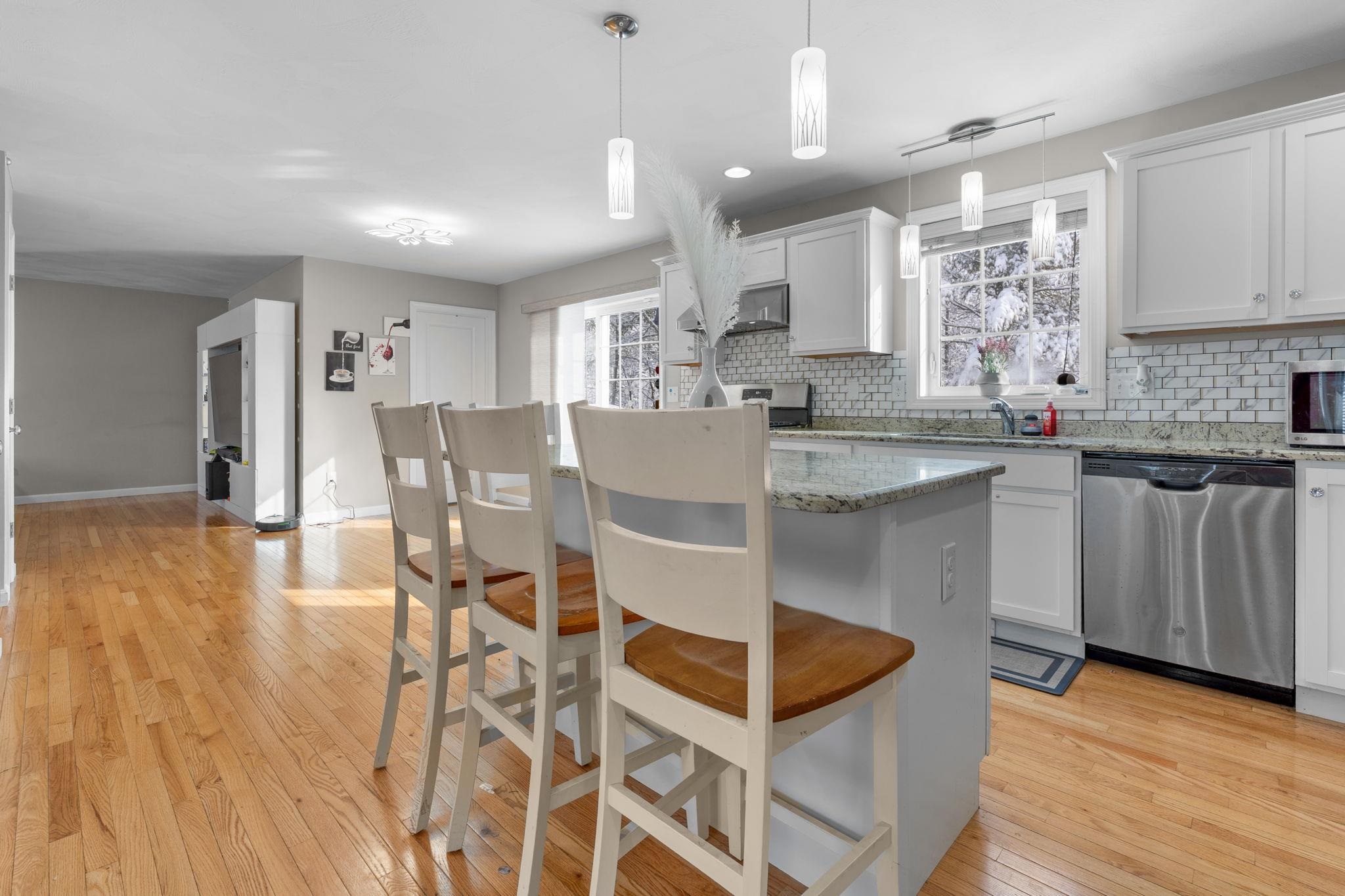 15 Double Brook Road Manchester, NH 03109 - Photo 13 of 51