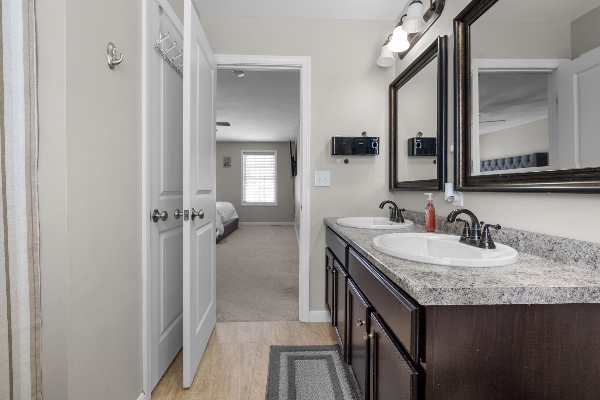 15 Double Brook Road Manchester, NH 03109 - Photo 30 of 51