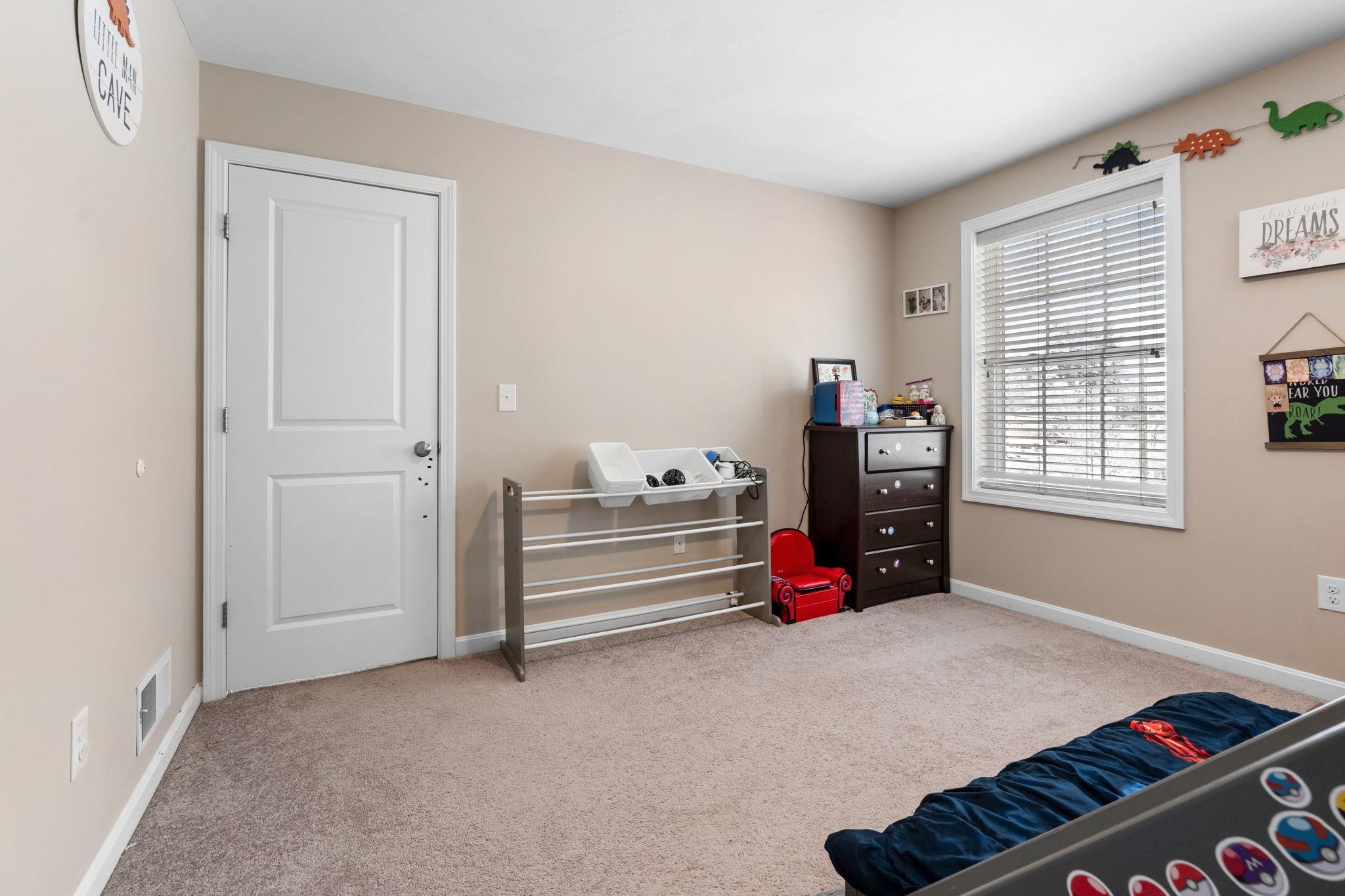 15 Double Brook Road Manchester, NH 03109 - Photo 32 of 51