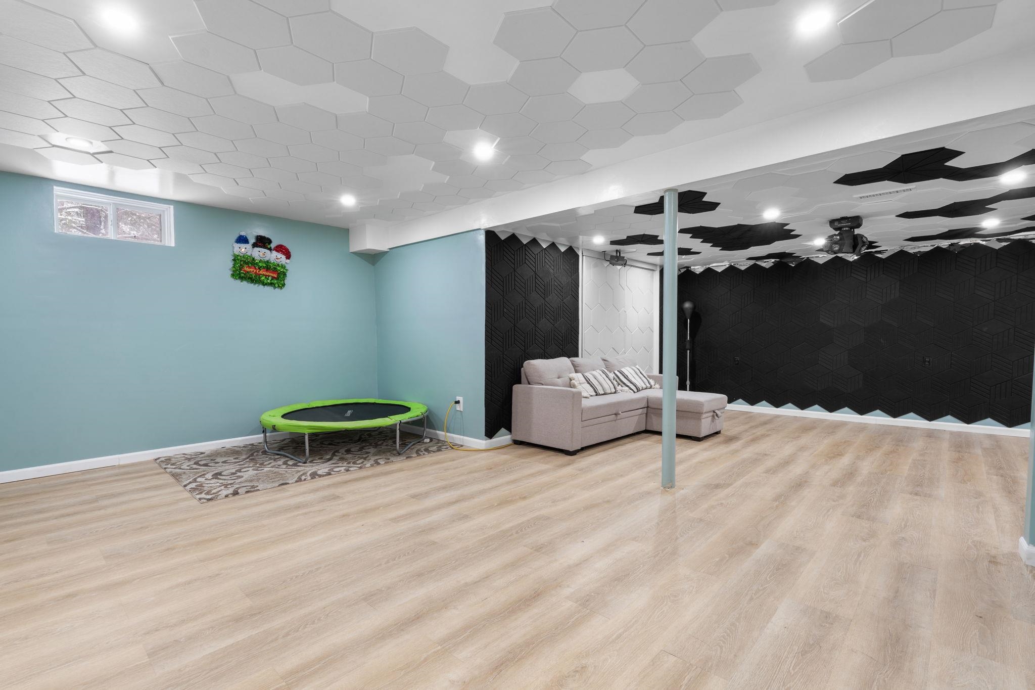 15 Double Brook Road Manchester, NH 03109 - Photo 46 of 51