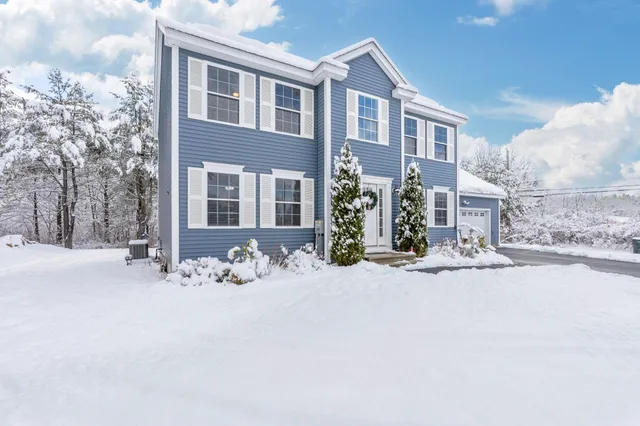 $750,000 | 15 Double Brook Road, Manchester, NH 03109