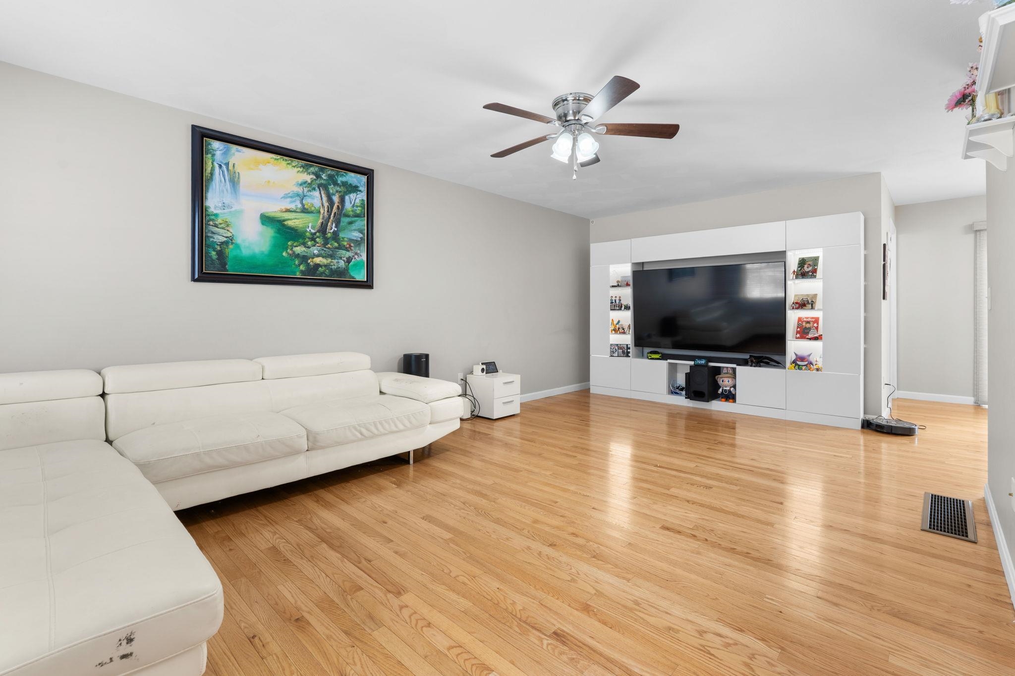 15 Double Brook Road Manchester, NH 03109 - Photo 7 of 51