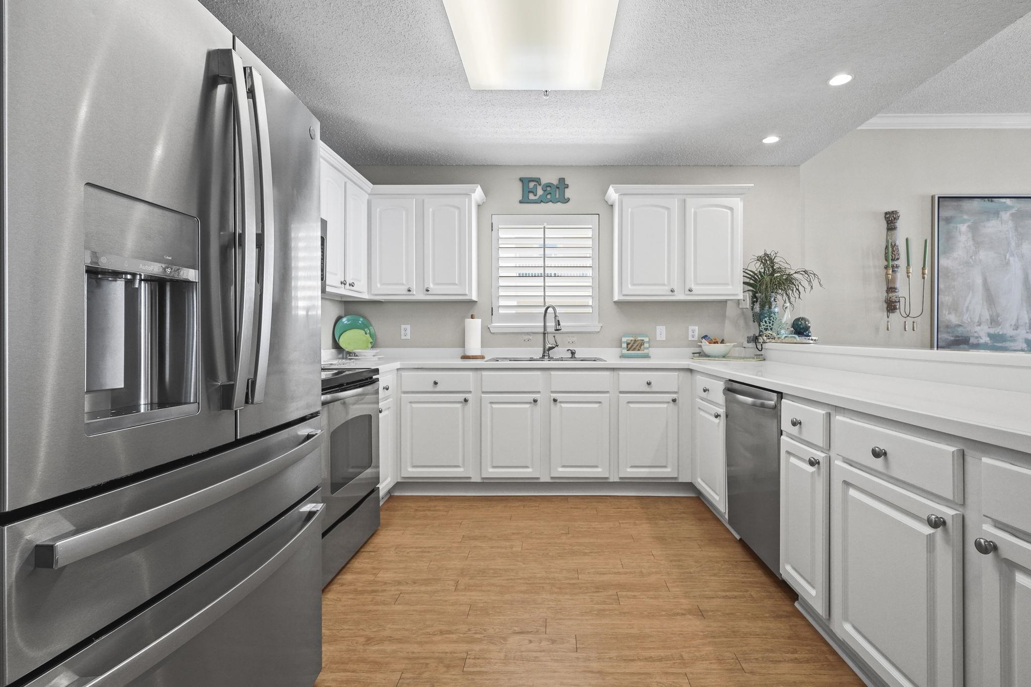 27770 Canal Road, Unit 409 Orange Beach, AL 36561 - Photo 10 of 73 Kitchen