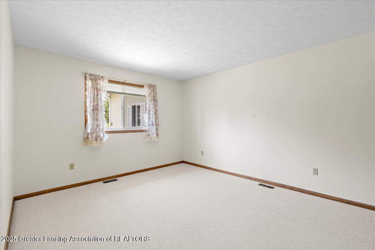 4240 Dell Road Lansing, MI 48911 - Photo 65 of 90 93-Media Jett - 92