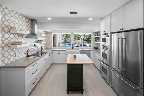 $2,895,000 | 3161 North 36th Street, Hollywood, FL 33021