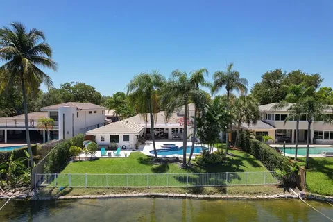 $2,895,000 | 3161 North 36th Street, Hollywood, FL 33021