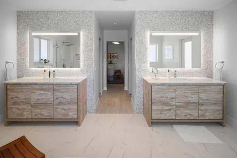 $2,895,000 | 3161 North 36th Street, Hollywood, FL 33021