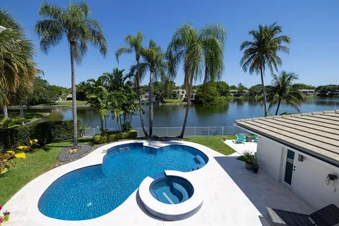 $2,895,000 | 3161 North 36th Street, Hollywood, FL 33021