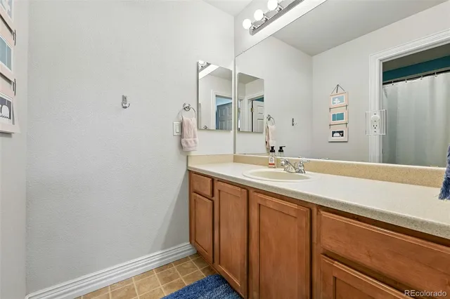 $925,000 | 7809 South Coolidge Way, Aurora, CO 80016