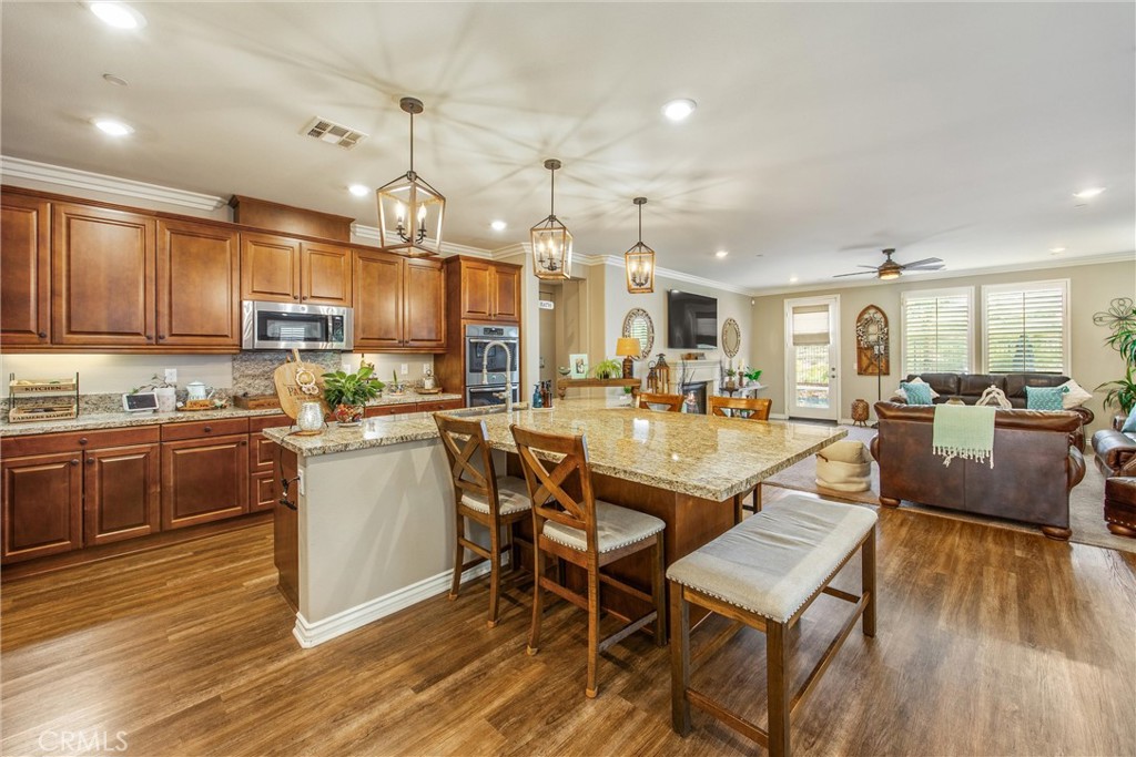 13560 Carista Boulevard Riverside, CA 92503 - Photo 12 of 58