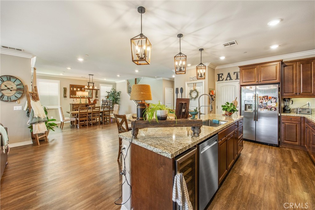 13560 Carista Boulevard Riverside, CA 92503 - Photo 14 of 58