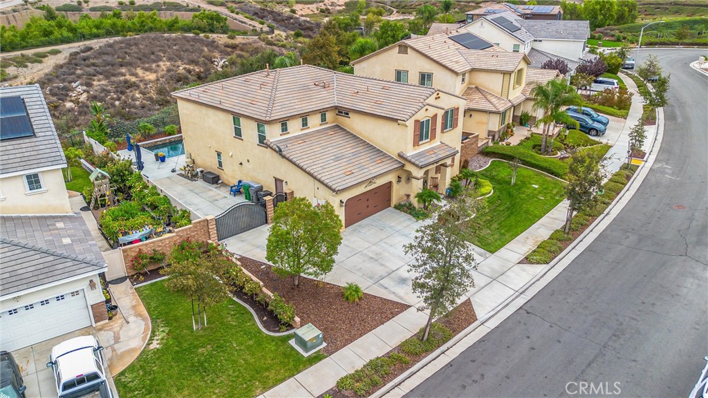 13560 Carista Boulevard Riverside, CA 92503 - Photo 2 of 58