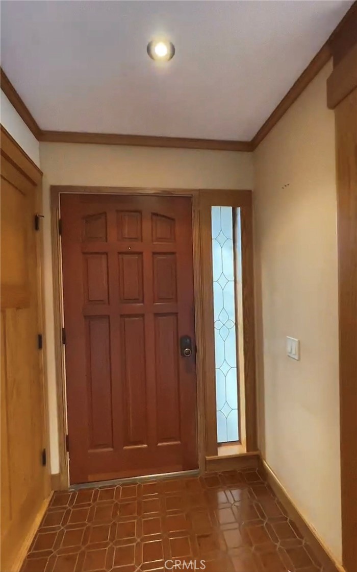 8 Solana, Unit 36 Irvine, CA 92612 - Photo 19 of 22 an empty room with windows