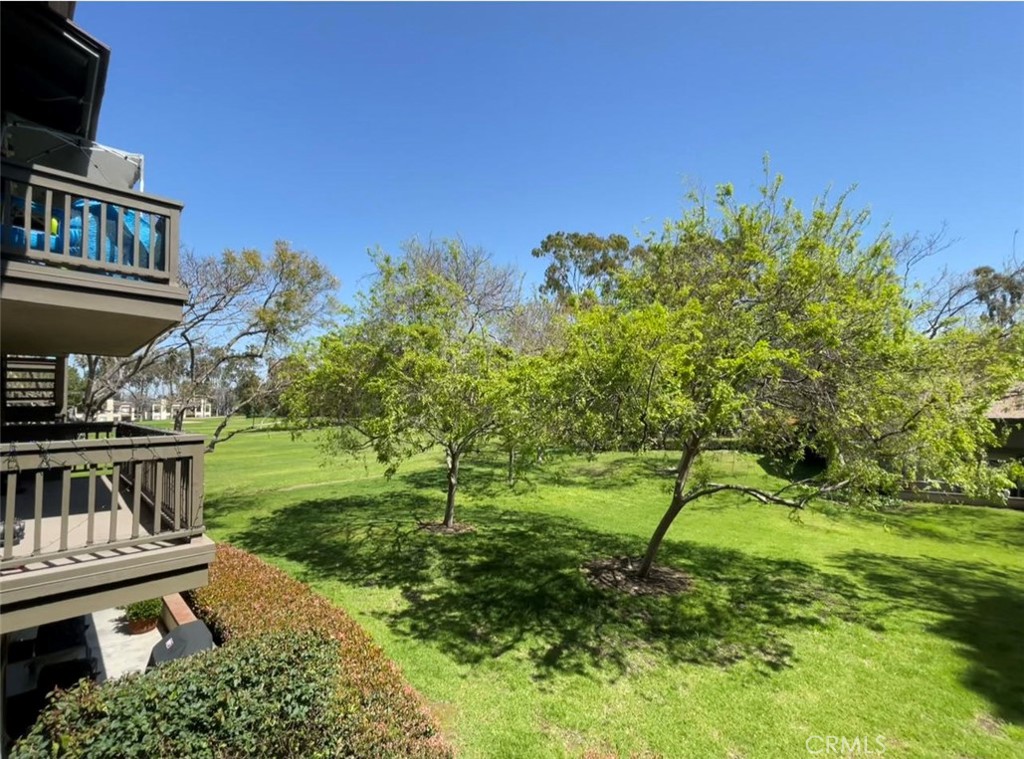 8 Solana, Unit 36 Irvine, CA 92612 - Photo 10 of 22 a view of a yard in front of house