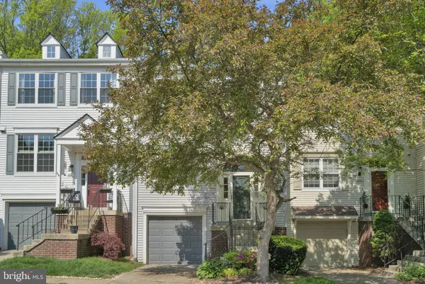 $3,300 | 5824 Wye Oak Commons Court, Burke, VA 22015