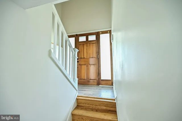 $3,800 | 1415 Cottage Street Southwest, Vienna, VA 22180