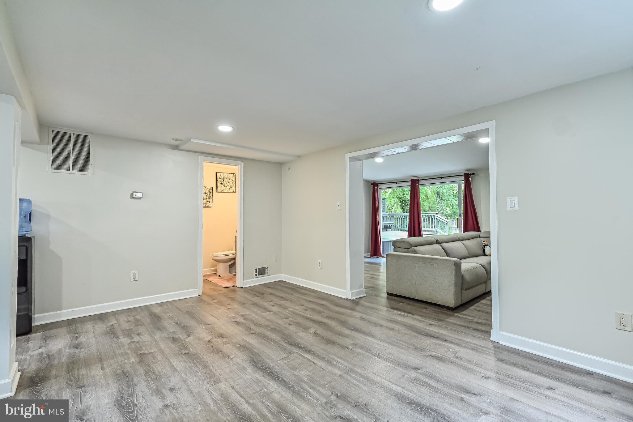 1415 Cottage Street Southwest Vienna, VA 22180 - Photo 13 of 64