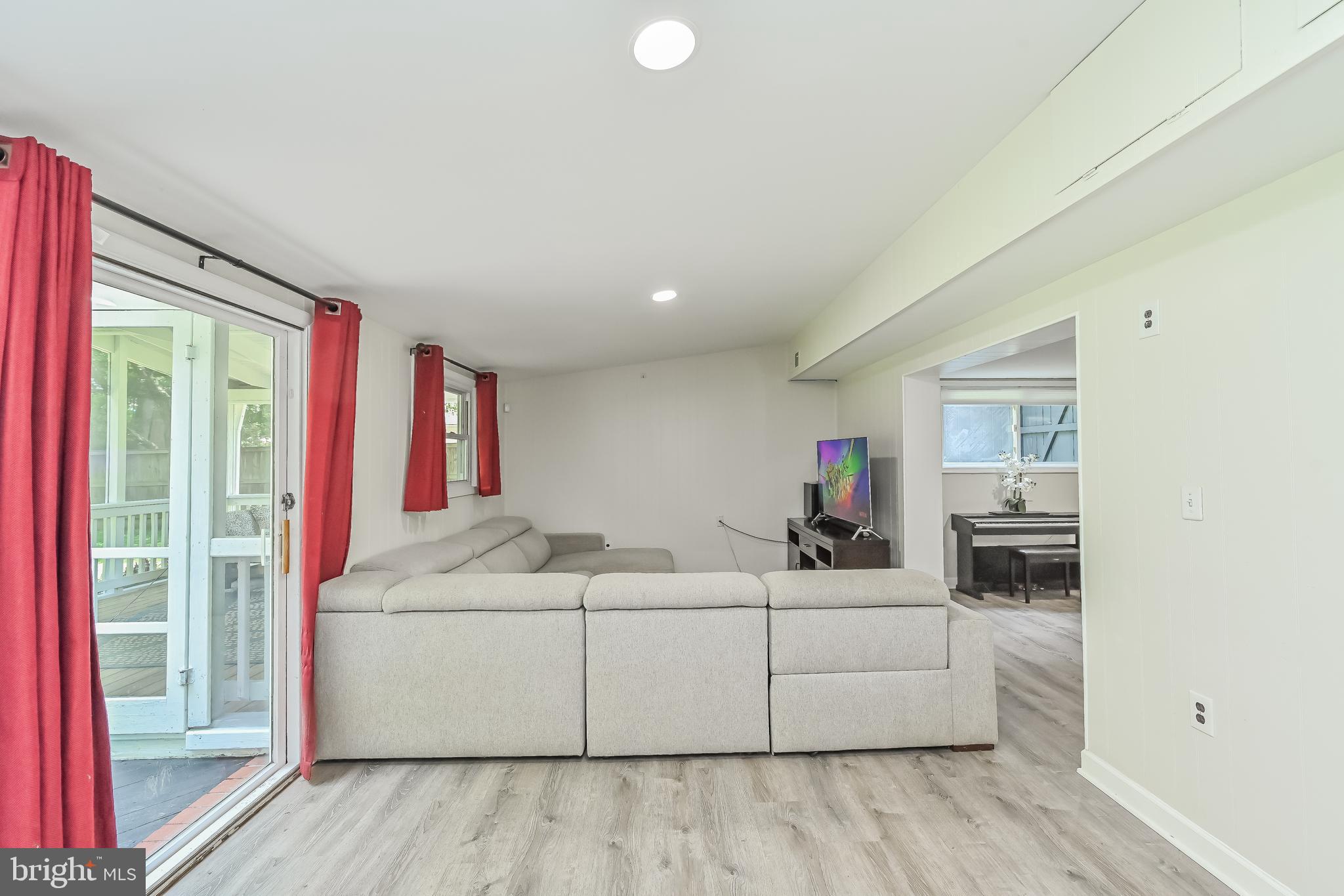 1415 Cottage Street Southwest Vienna, VA 22180 - Photo 24 of 64