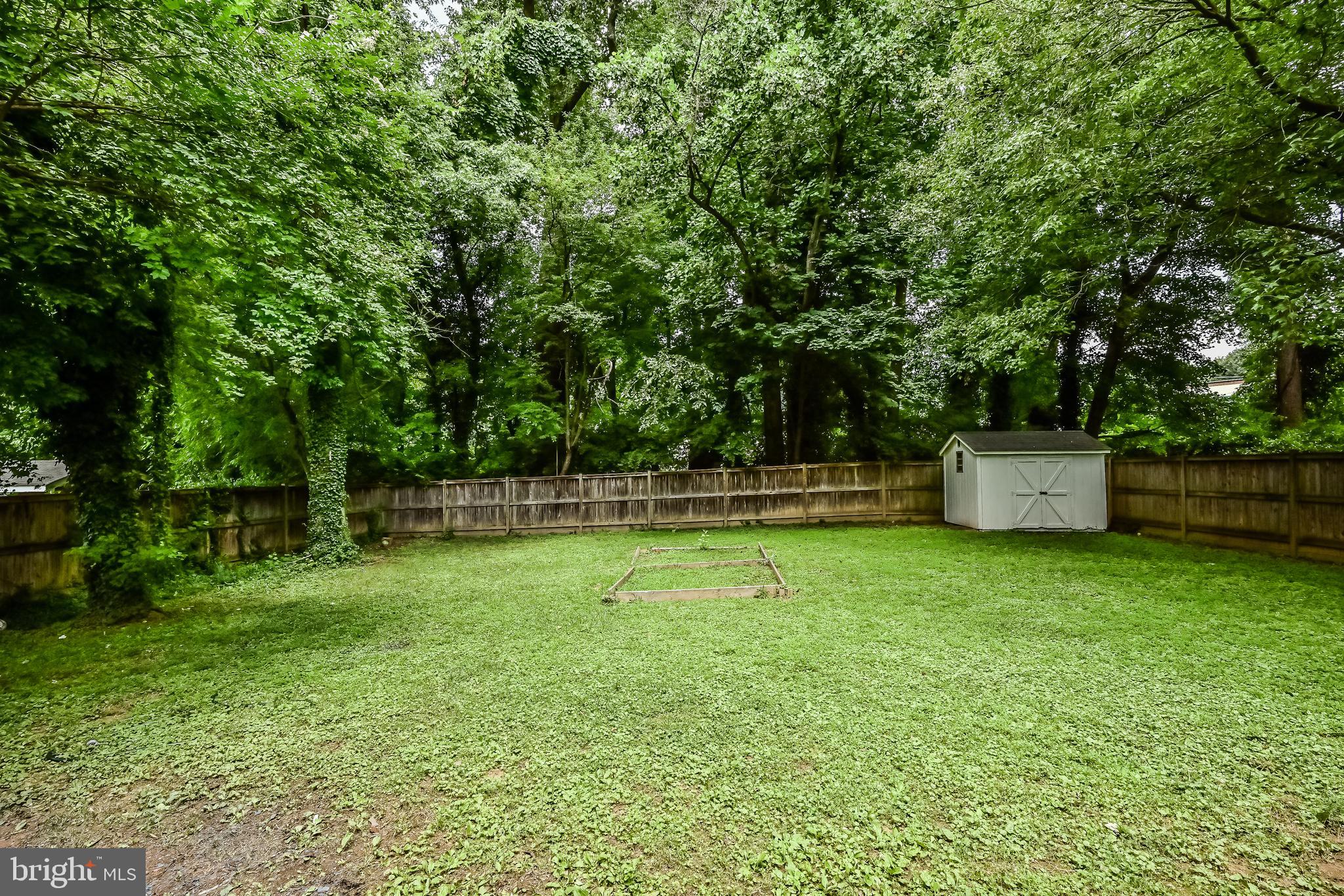 1415 Cottage Street Southwest Vienna, VA 22180 - Photo 4 of 64