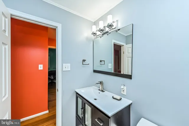 $3,800 | 1415 Cottage Street Southwest, Vienna, VA 22180