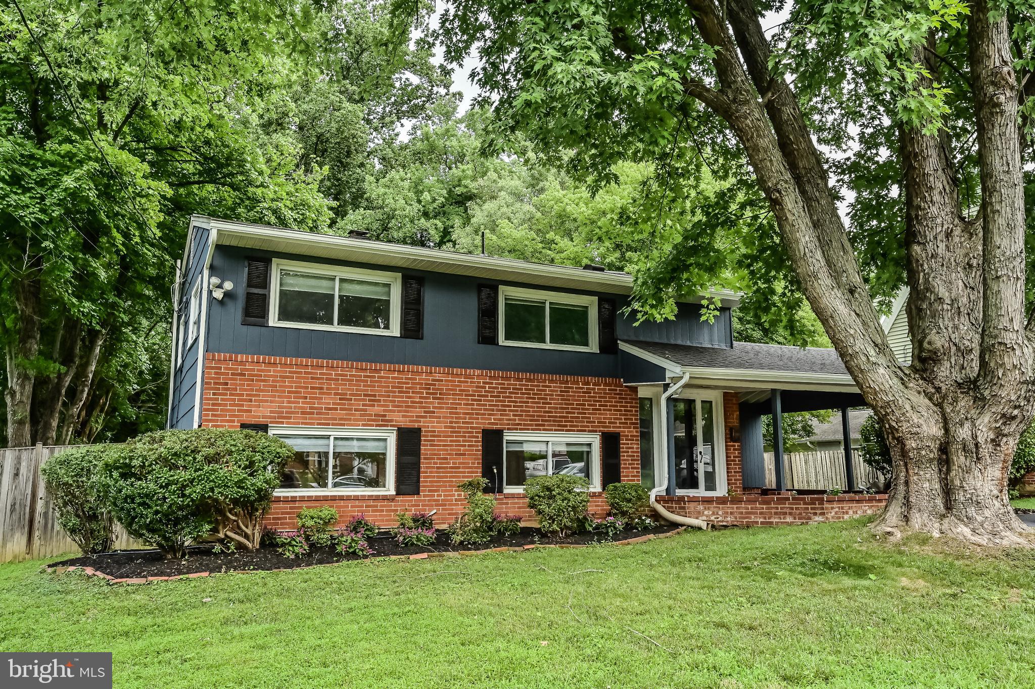 1415 Cottage Street Southwest Vienna, VA 22180 - Photo 8 of 64