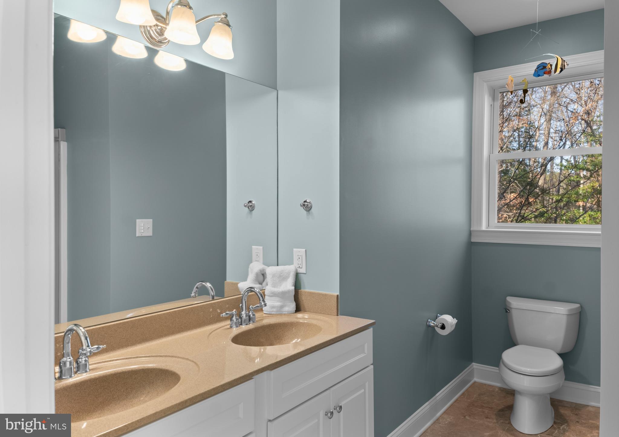 34506 Doe Run Lewes, DE 19958 - Photo 31 of 54 2nd Floor Bath