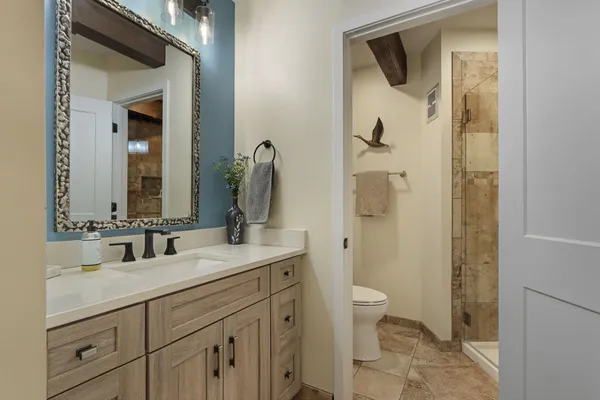 $549,000 | 880 Windsor Drive, Unit J3, Fontana, WI 53125