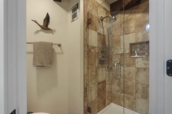 $549,000 | 880 Windsor Drive, Unit J3, Fontana, WI 53125