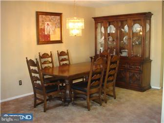 3586 Kyle Road Philadelphia, PA 19154 - Photo 3 of 12 Dining Room