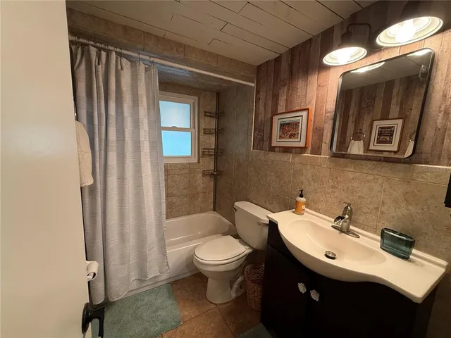 $2,300 | 205 South Ebb Way, Inverness, FL 34450