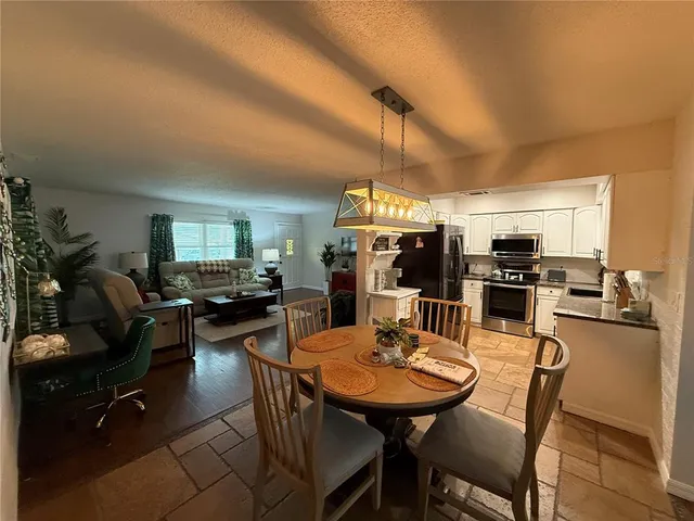 $2,300 | 205 South Ebb Way, Inverness, FL 34450