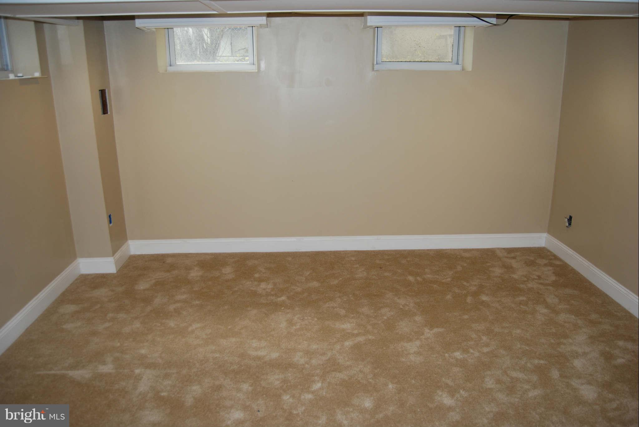 1326 Halstead Road Parkville, MD 21234 - Photo 22 of 30 a view of room