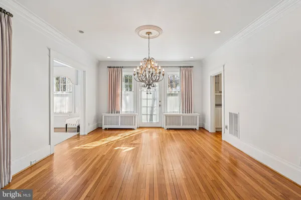 $1,995,000 | 1922 South Arlington Ridge Road, Arlington, VA 22202