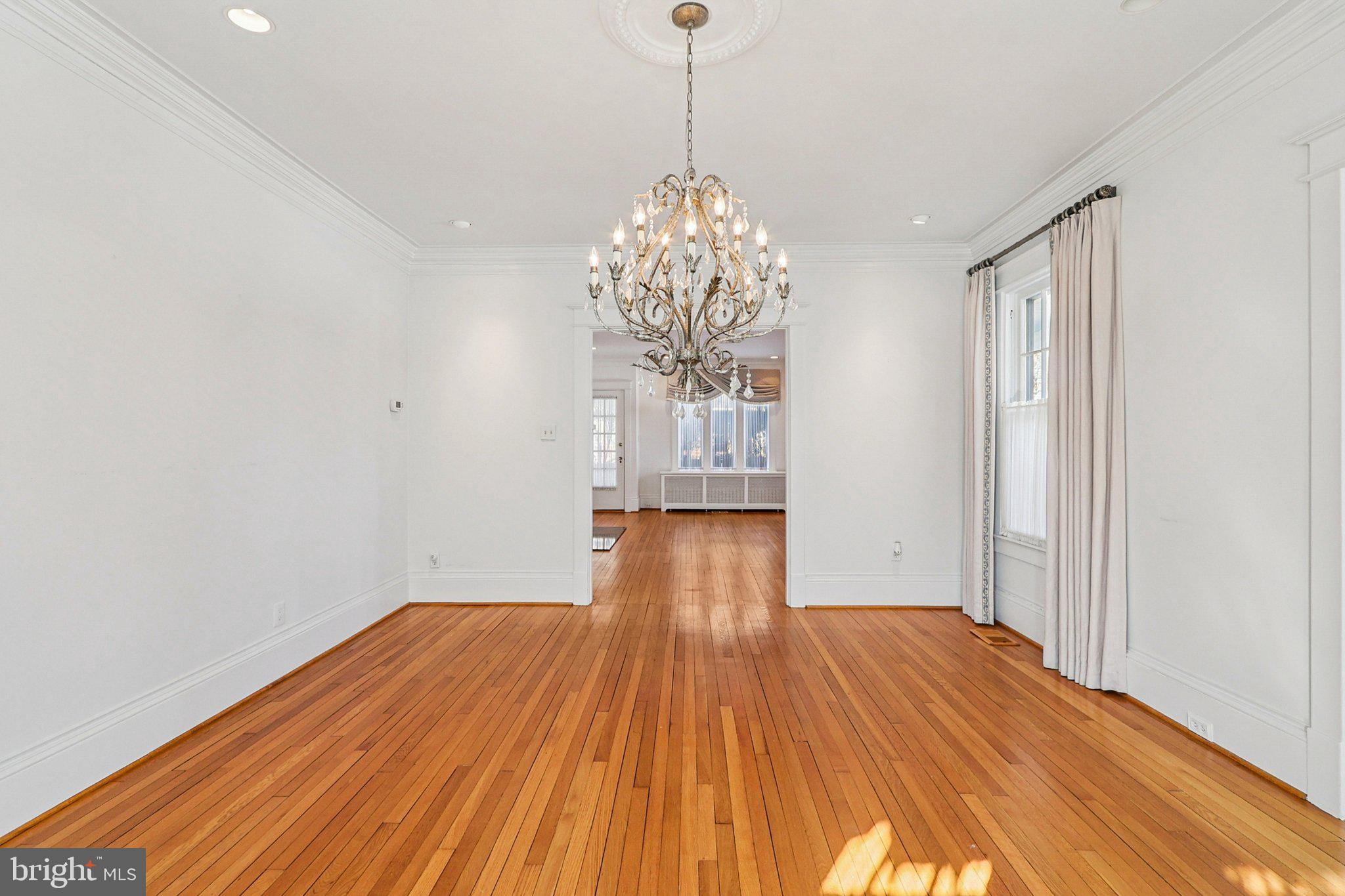 1922 South Arlington Ridge Road Arlington, VA 22202 - Photo 15 of 89