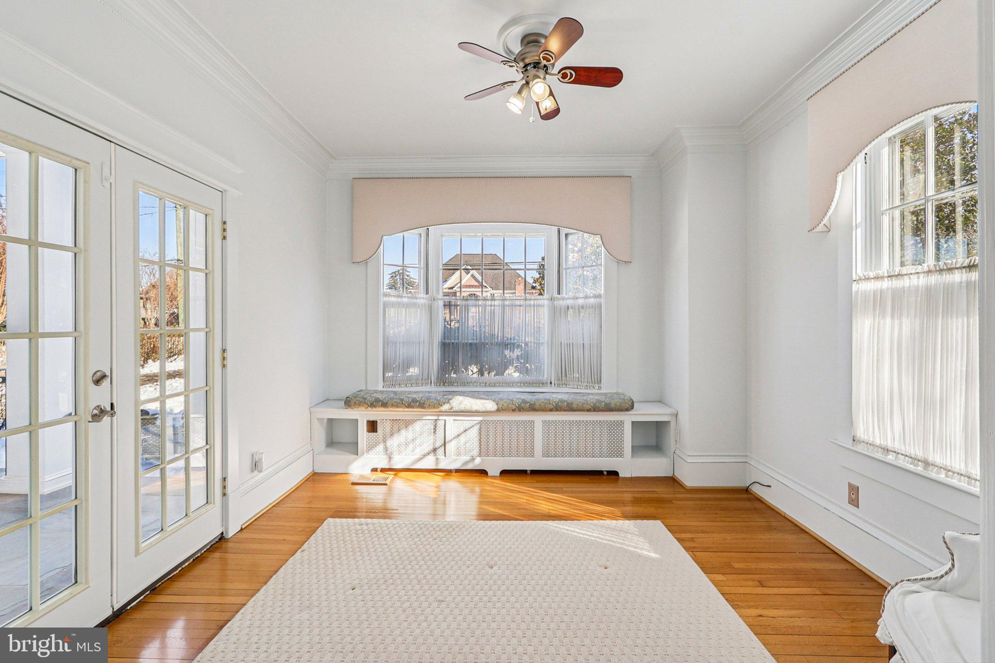 1922 South Arlington Ridge Road Arlington, VA 22202 - Photo 19 of 89